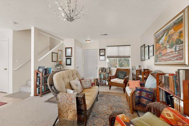 509 Whisper Drive SW, Albuquerque, NM 87121