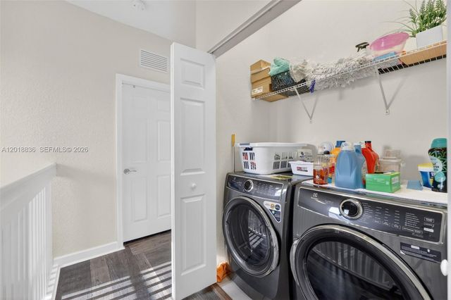 2542 NE 1st St, Homestead, FL 33033