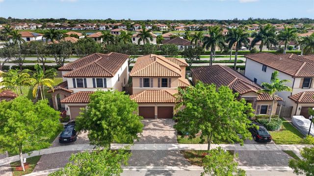 2542 NE 1st St, Homestead, FL 33033