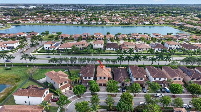 2542 NE 1st St, Homestead, FL 33033