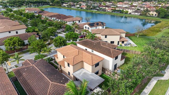 2542 NE 1st St, Homestead, FL 33033