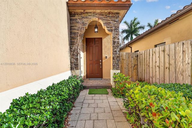 2542 NE 1st St, Homestead, FL 33033