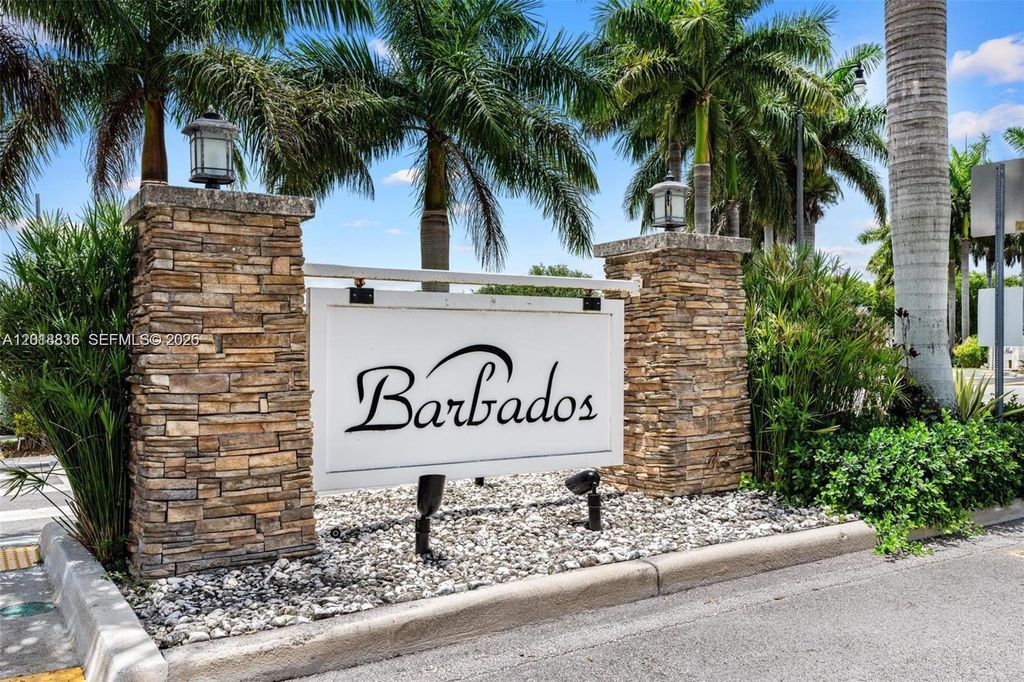2542 NE 1st St, Homestead, FL 33033