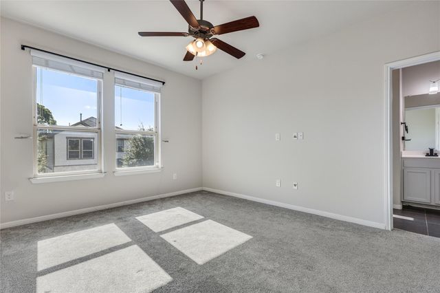 913 Boatswain WAY 195, Austin, TX 78748