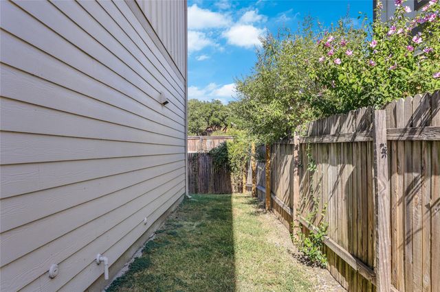 913 Boatswain WAY 195, Austin, TX 78748
