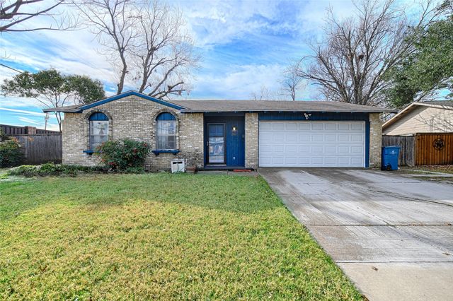 2512 Towerwood Drive, Carrollton, TX 75006