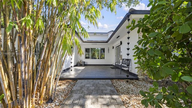 1895 NE 118th Road, North Miami, FL 33181