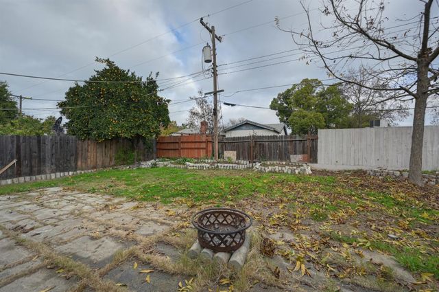 2233 Babette Way, Sacramento, CA 95832