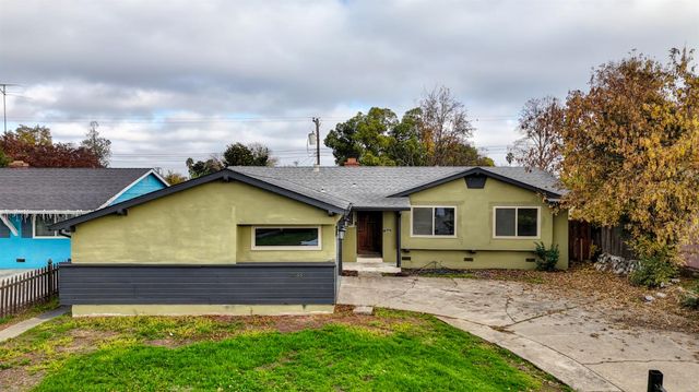 2233 Babette Way, Sacramento, CA 95832