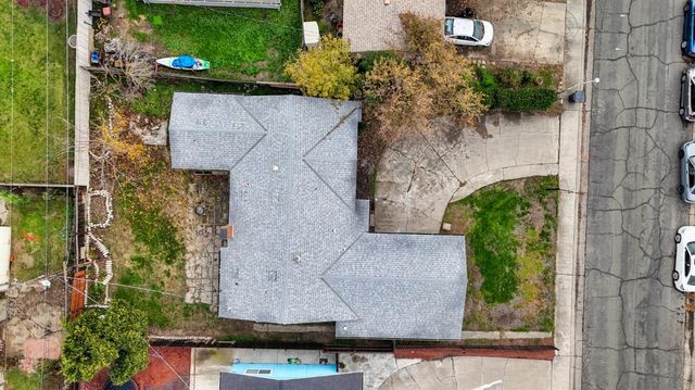 2233 Babette Way, Sacramento, CA 95832