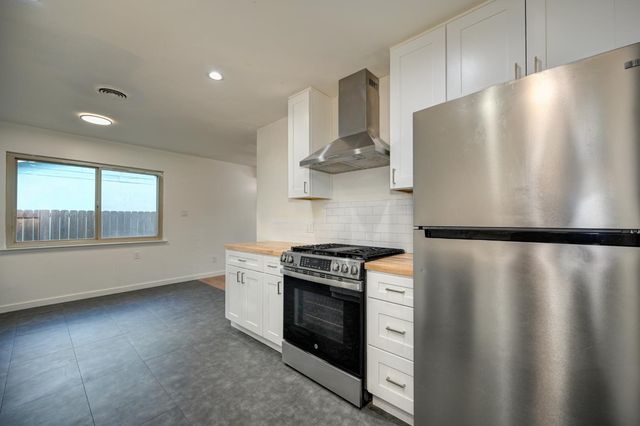 2233 Babette Way, Sacramento, CA 95832