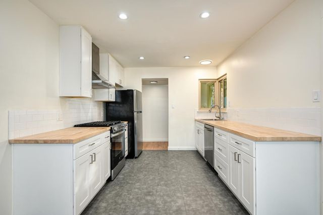 2233 Babette Way, Sacramento, CA 95832