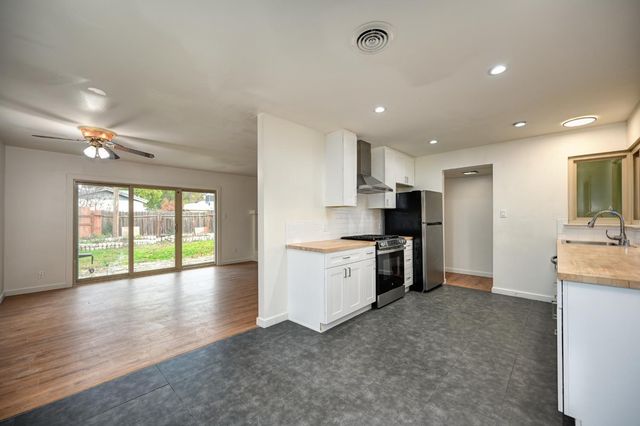 2233 Babette Way, Sacramento, CA 95832