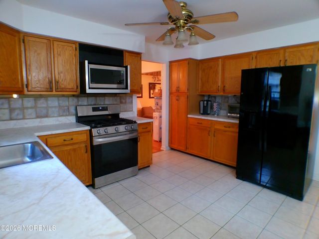 12 Persimmon Drive, Jackson, NJ 08527