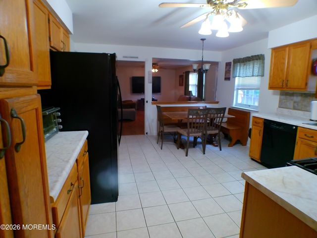 12 Persimmon Drive, Jackson, NJ 08527