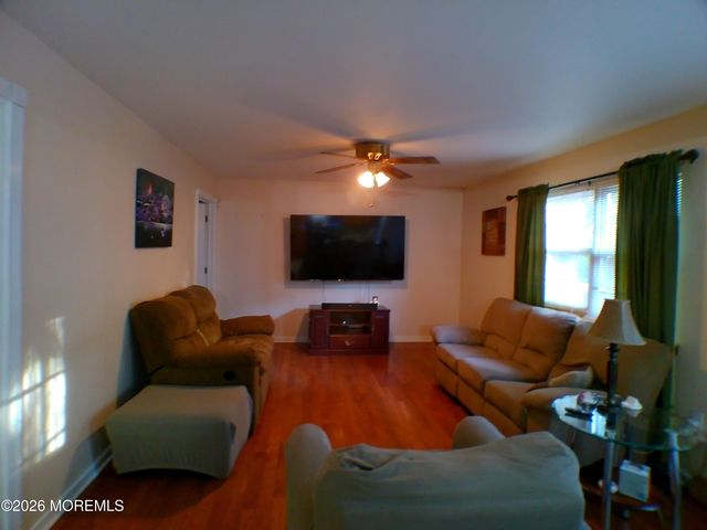 12 Persimmon Drive, Jackson, NJ 08527