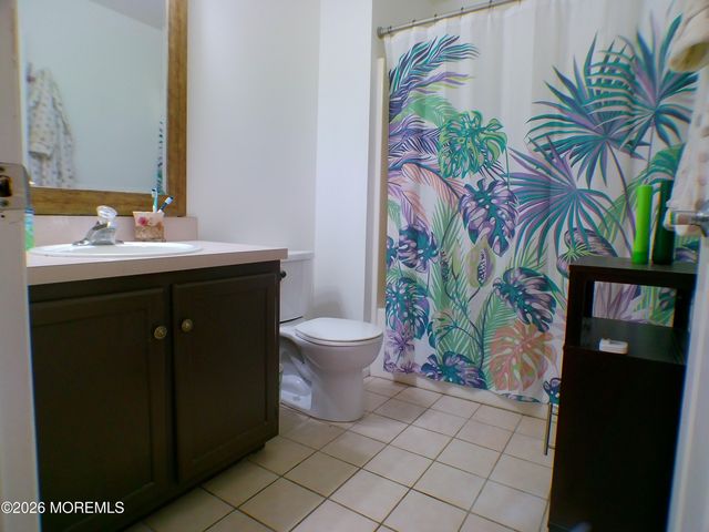12 Persimmon Drive, Jackson, NJ 08527