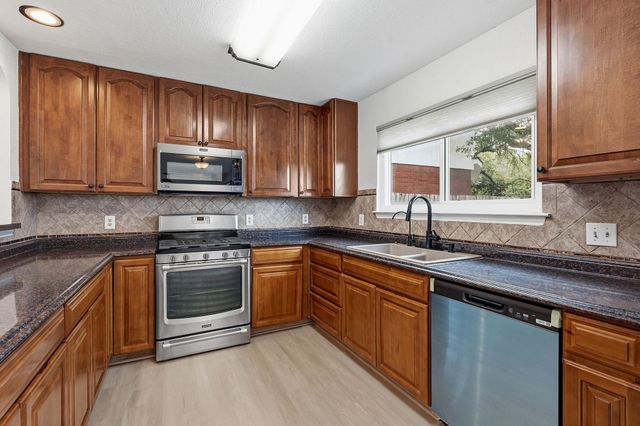 1201 Deer Grove DR, Cedar Park, TX 78613