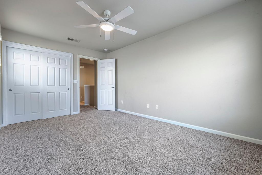 Image 21 of property listing at 1324 Royalty Way, Clovis, CA 93619