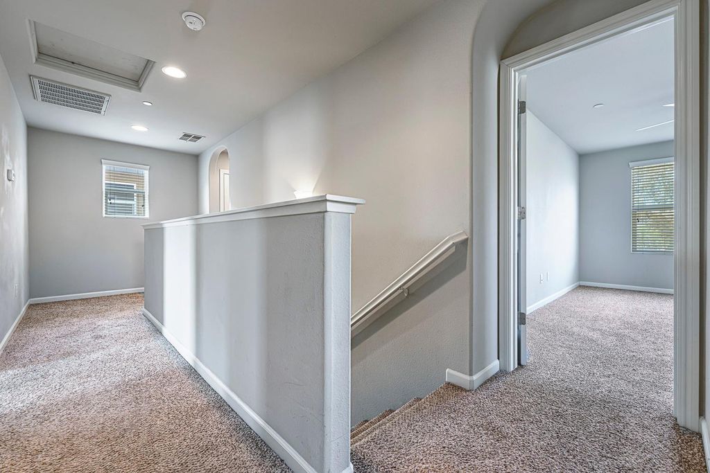 Image 23 of property listing at 1324 Royalty Way, Clovis, CA 93619