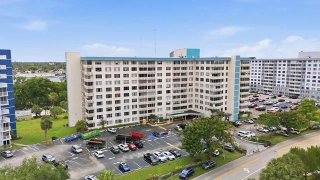 4330 Hillcrest Drive 804, Hollywood, FL 33021