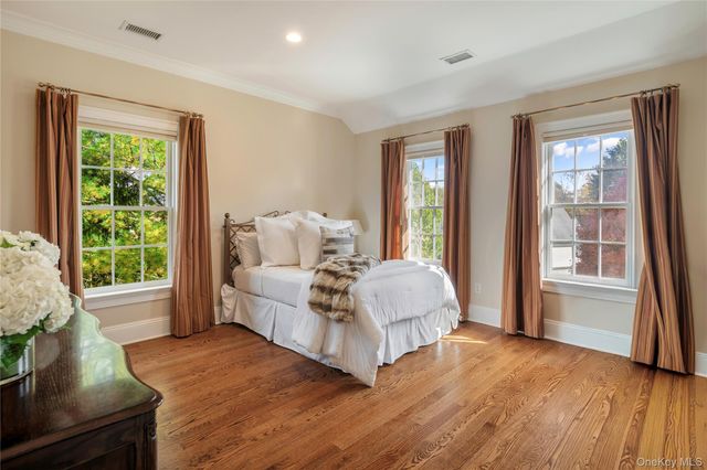 14 Cider Mill Circle, Armonk, NY 10504