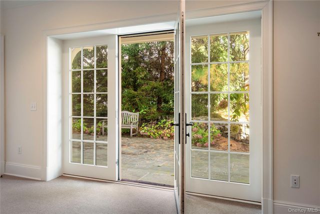 14 Cider Mill Circle, Armonk, NY 10504