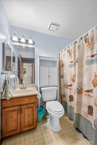 1441 Loch Lomond Drive, Crystal Lake, IL 60014