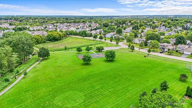 1441 Loch Lomond Drive, Crystal Lake, IL 60014