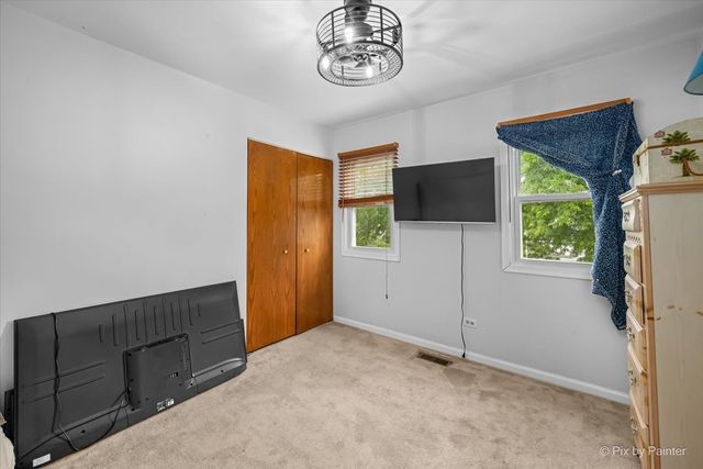 1441 Loch Lomond Drive, Crystal Lake, IL 60014