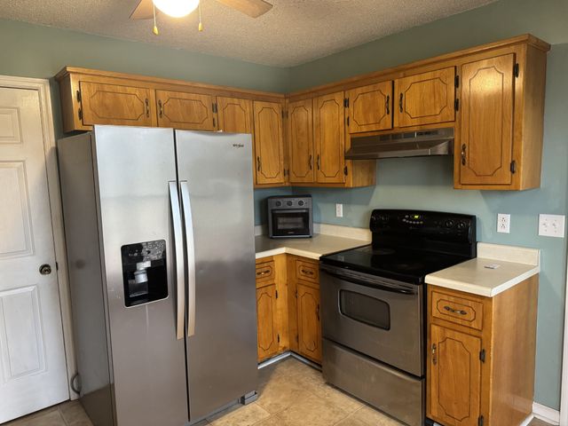 1222 Marla Dr, Clarksville, TN 37042