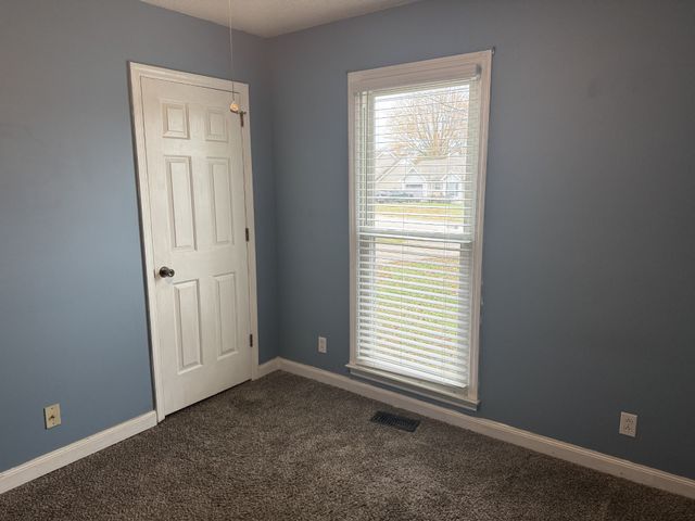 1222 Marla Dr, Clarksville, TN 37042