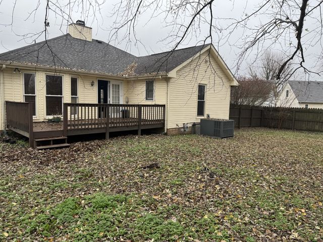 1222 Marla Dr, Clarksville, TN 37042