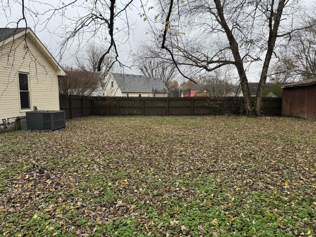 1222 Marla Dr, Clarksville, TN 37042