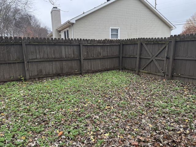 1222 Marla Dr, Clarksville, TN 37042