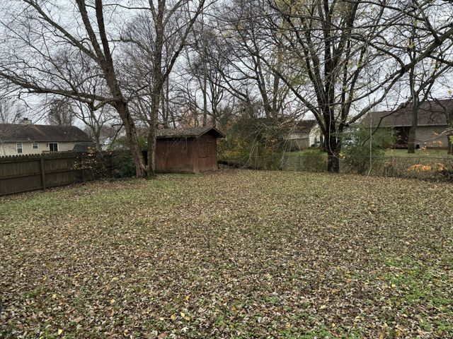 1222 Marla Dr, Clarksville, TN 37042