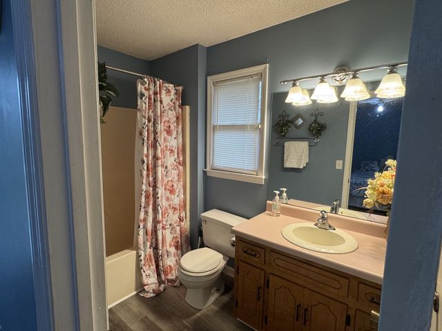 1222 Marla Dr, Clarksville, TN 37042