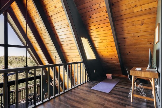1457 Yosemite, Lake Arrowhead, CA 92352