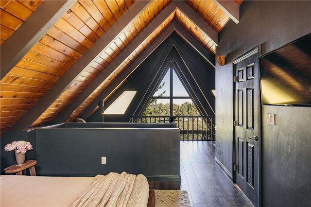 1457 Yosemite, Lake Arrowhead, CA 92352