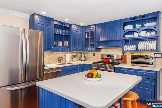 68 Newman Avenue, Verona, NJ 07044