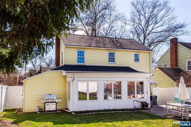 68 Newman Avenue, Verona, NJ 07044