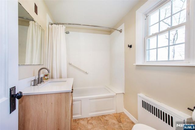 68 Newman Avenue, Verona, NJ 07044