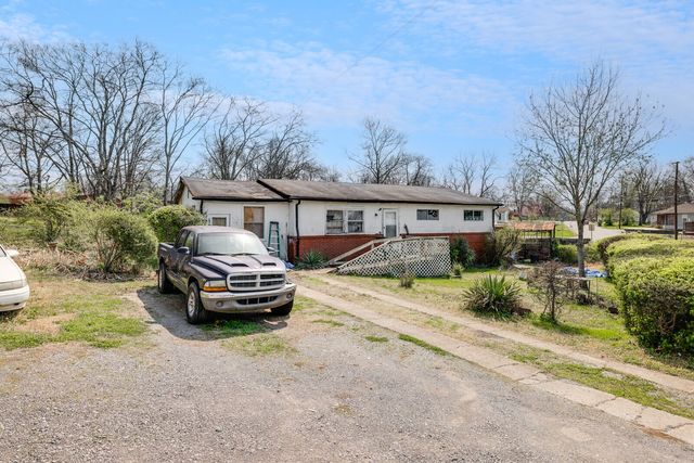 675 Anthony St, Gallatin, TN 37066