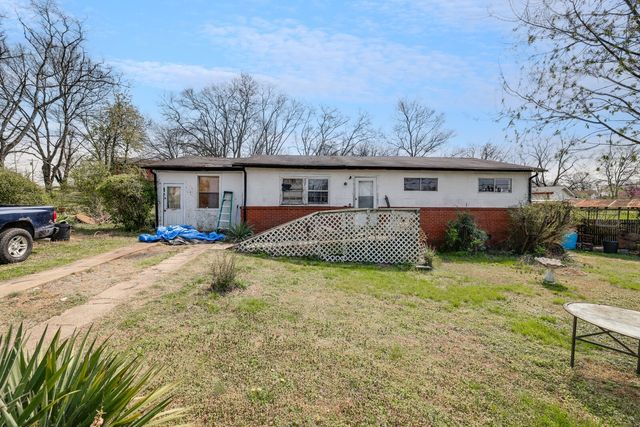 675 Anthony St, Gallatin, TN 37066