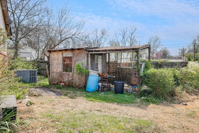 675 Anthony St, Gallatin, TN 37066