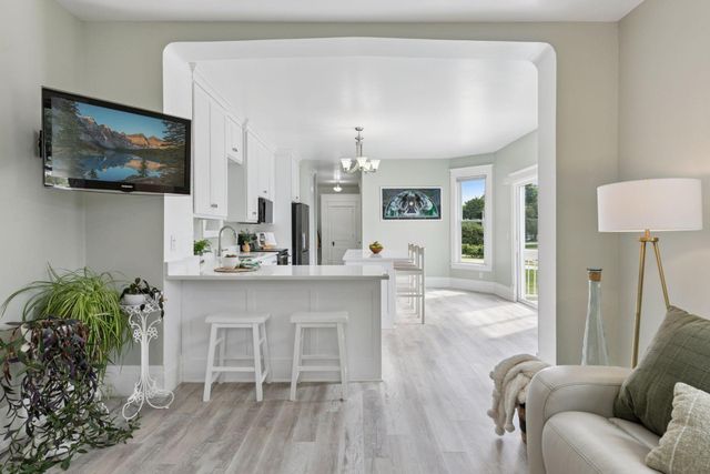 917 Division Street S, Northfield, MN 55057