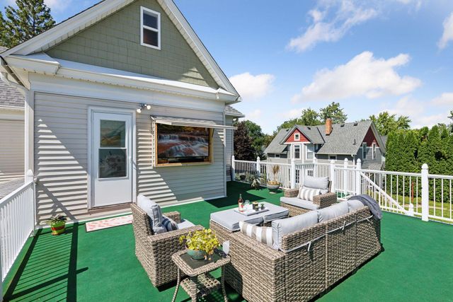 917 Division Street S, Northfield, MN 55057