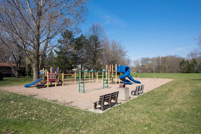 917 Division Street S, Northfield, MN 55057