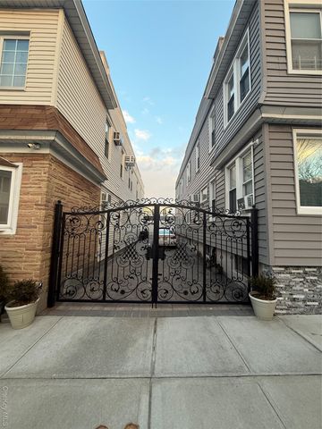 7843 84th Street, Glendale, NY 11385