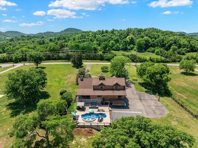 2030 Williams Rd, Nolensville, TN 37135